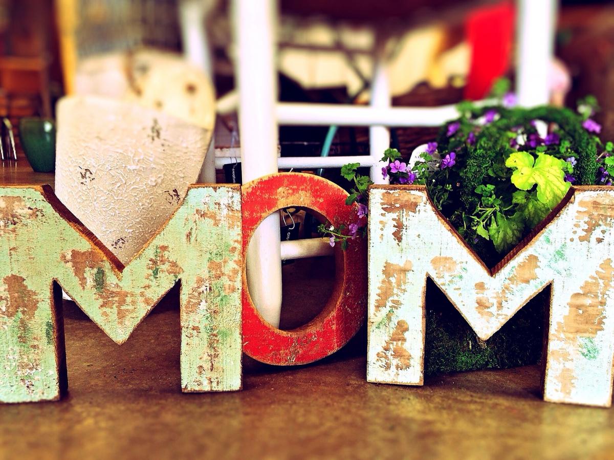 7 Thoughtful Ways to Celebrate Mother’s Day at Home